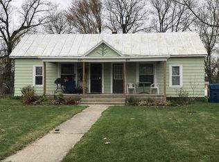 611 Elm St, Greenville, MI 48838