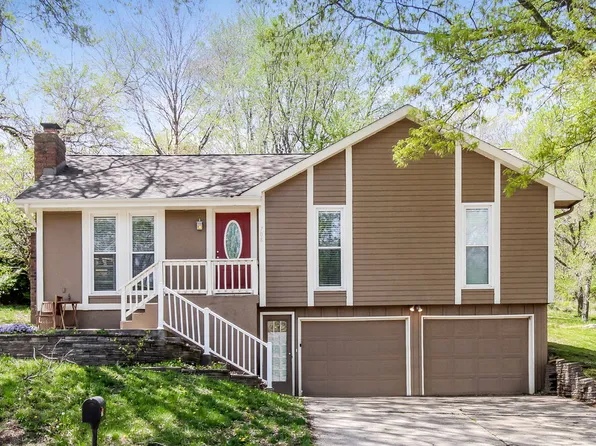 708 Cosby St, Liberty, MO 64068