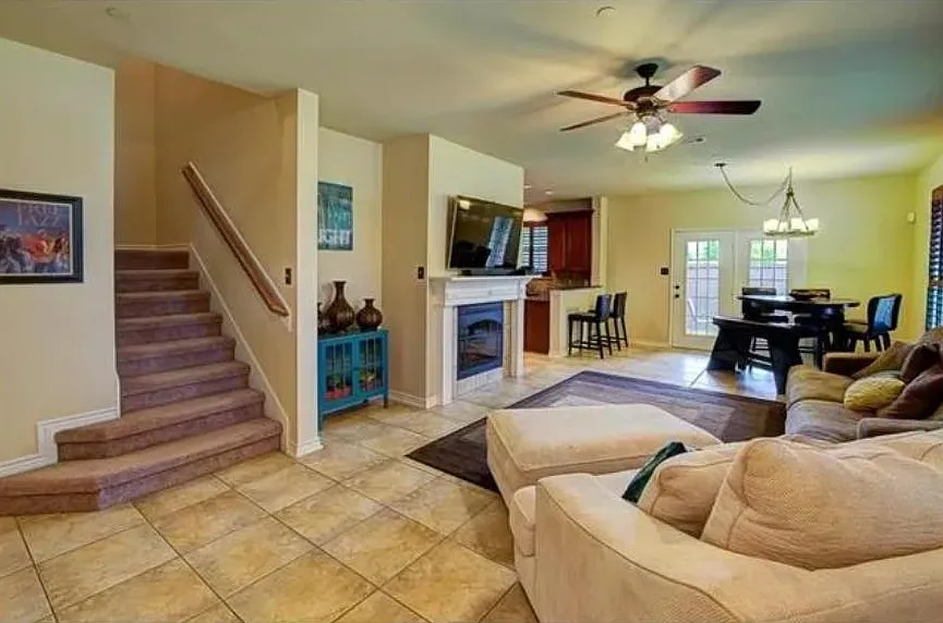 5899 Clearwater Ct — Photo 4