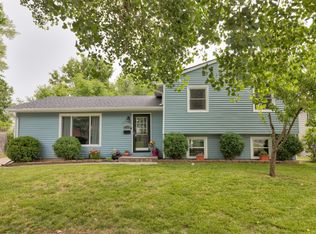 7721 Dellwood Dr, Urbandale, IA 50322