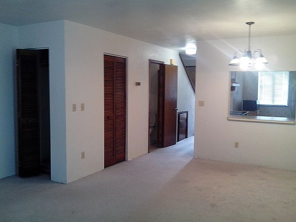 4th image of 3960 Willow Trail Run APT H31