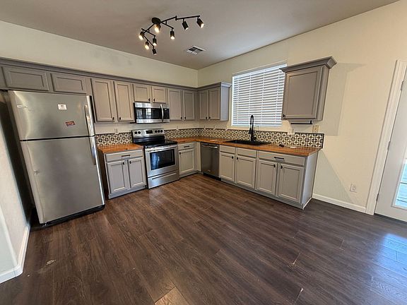 3rd image of 16238 W Miami St