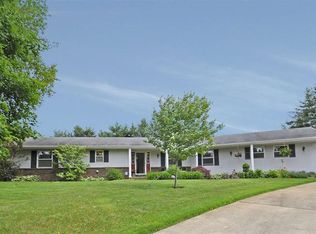 21606 Carriage Dr, South Bend, IN 46614