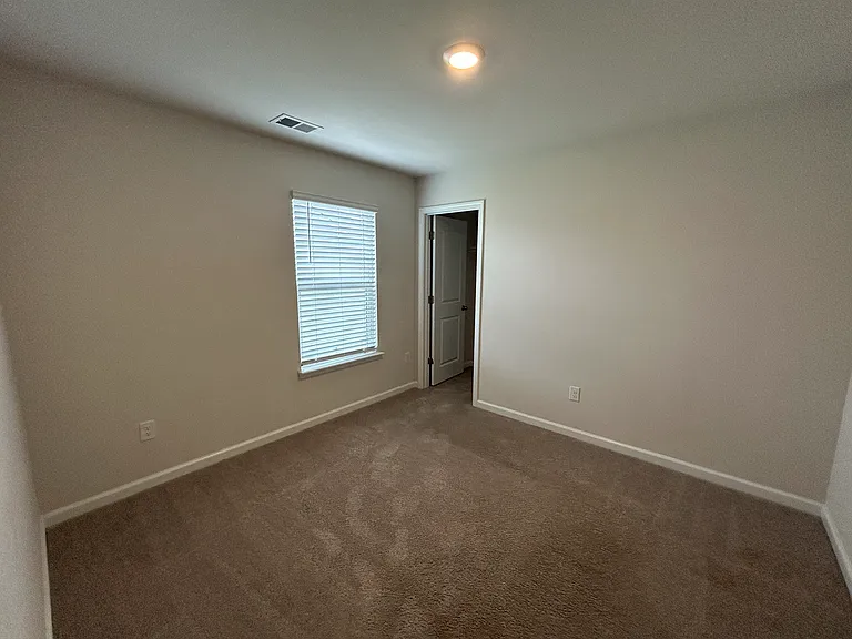 324 Vaccaro Dr — Photo 23