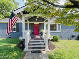 1104 Park Hill Cir, Knoxville, TN 37909