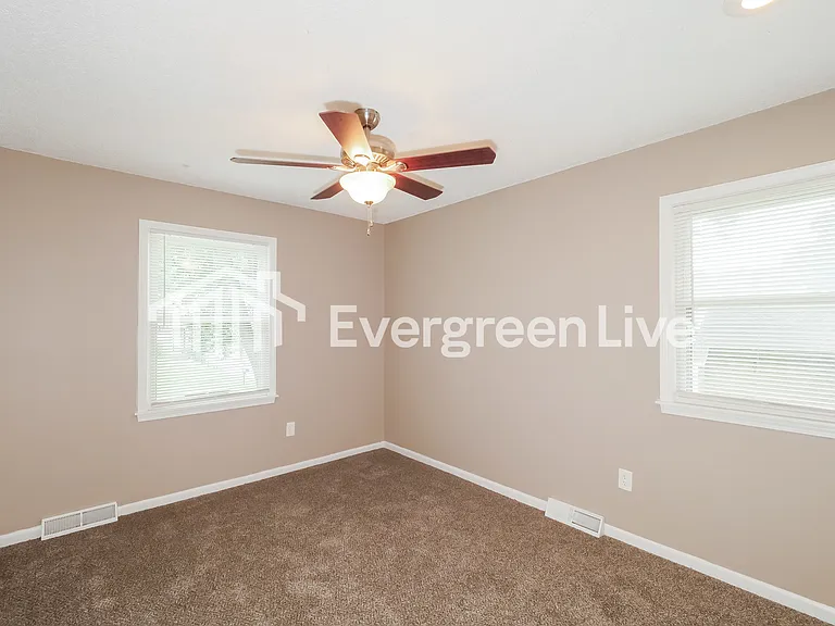 18904 E Hanthorn Dr — Photo 10
