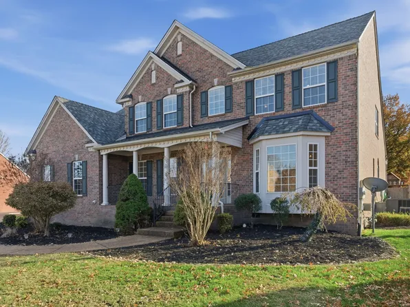 125 Windham Dr, Hendersonville, TN 37075