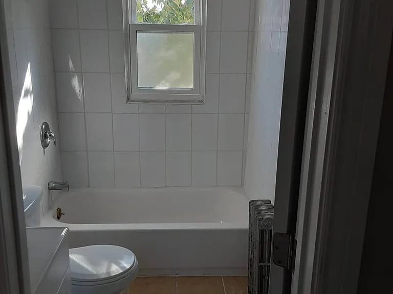 118-96 Riverton St #2 — Photo 16