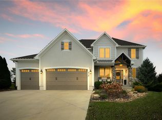 214 SW Roosevelt Rdg, Lees Summit, MO 64081