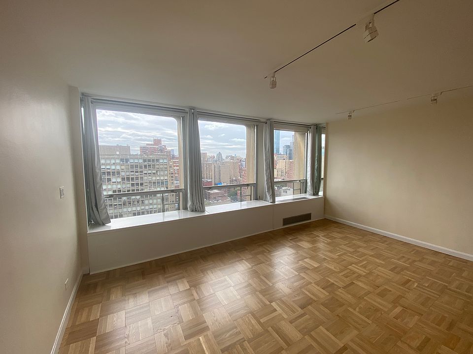 1st image of 330 E 33rd St APT 21B