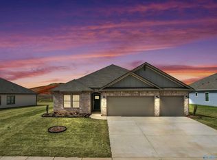 130 Stockholm Ln, Huntsville, AL 35811