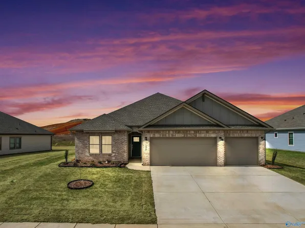 130 Stockholm Ln, Huntsville, AL 35811