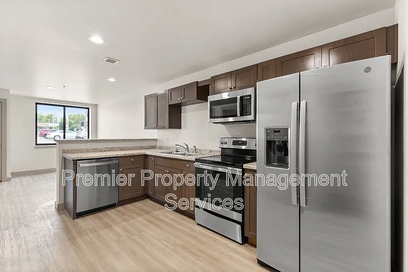 1 bed, 1.0 bath, 667 sqft, $1,175 — Photo 1