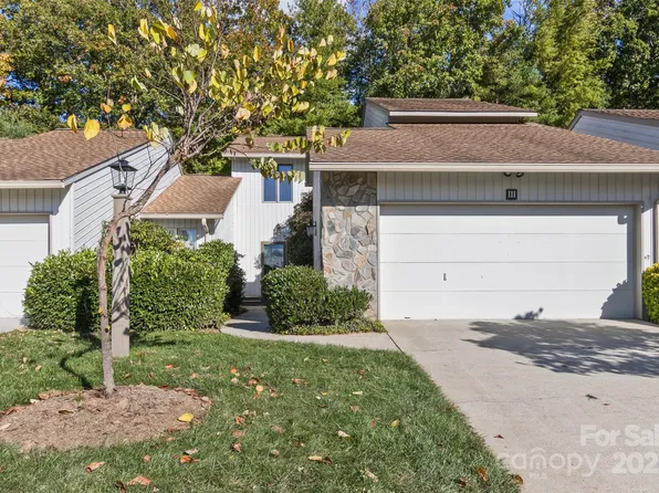 111 Cloverleaf Ln, Asheville, NC 28803