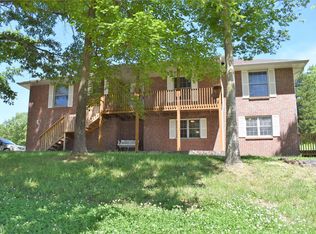 647 Troy Dr, Jefferson City, MO 65109