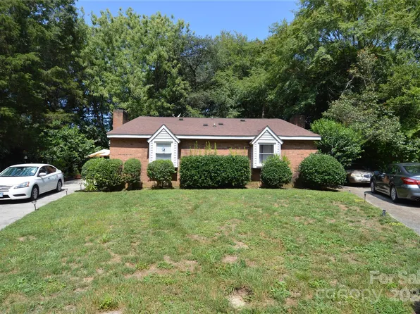 8645-8647 Crows Nest Ln, Charlotte, NC 28226