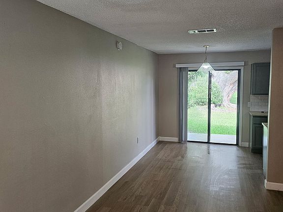 5th image of 23 Louisiana Ave