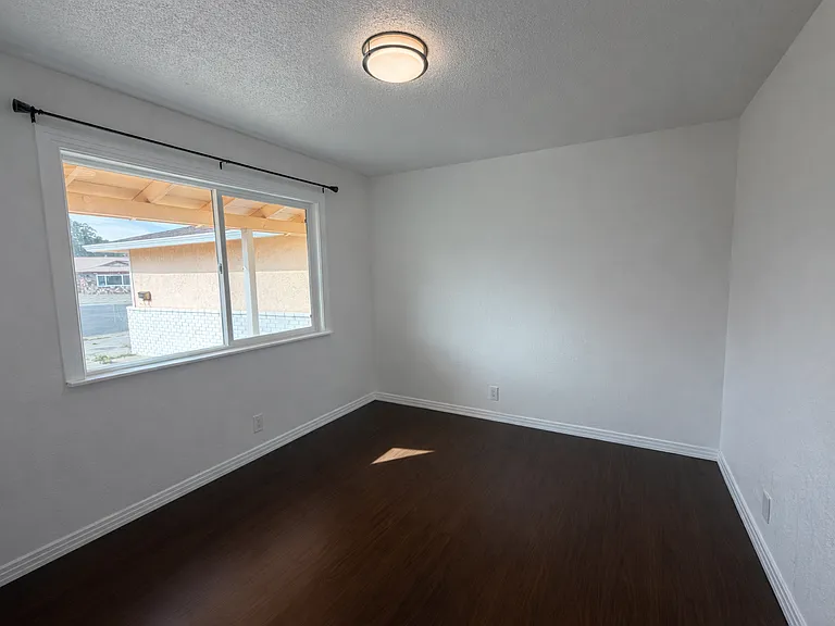 2217 Santa Fe Ct — Photo 11