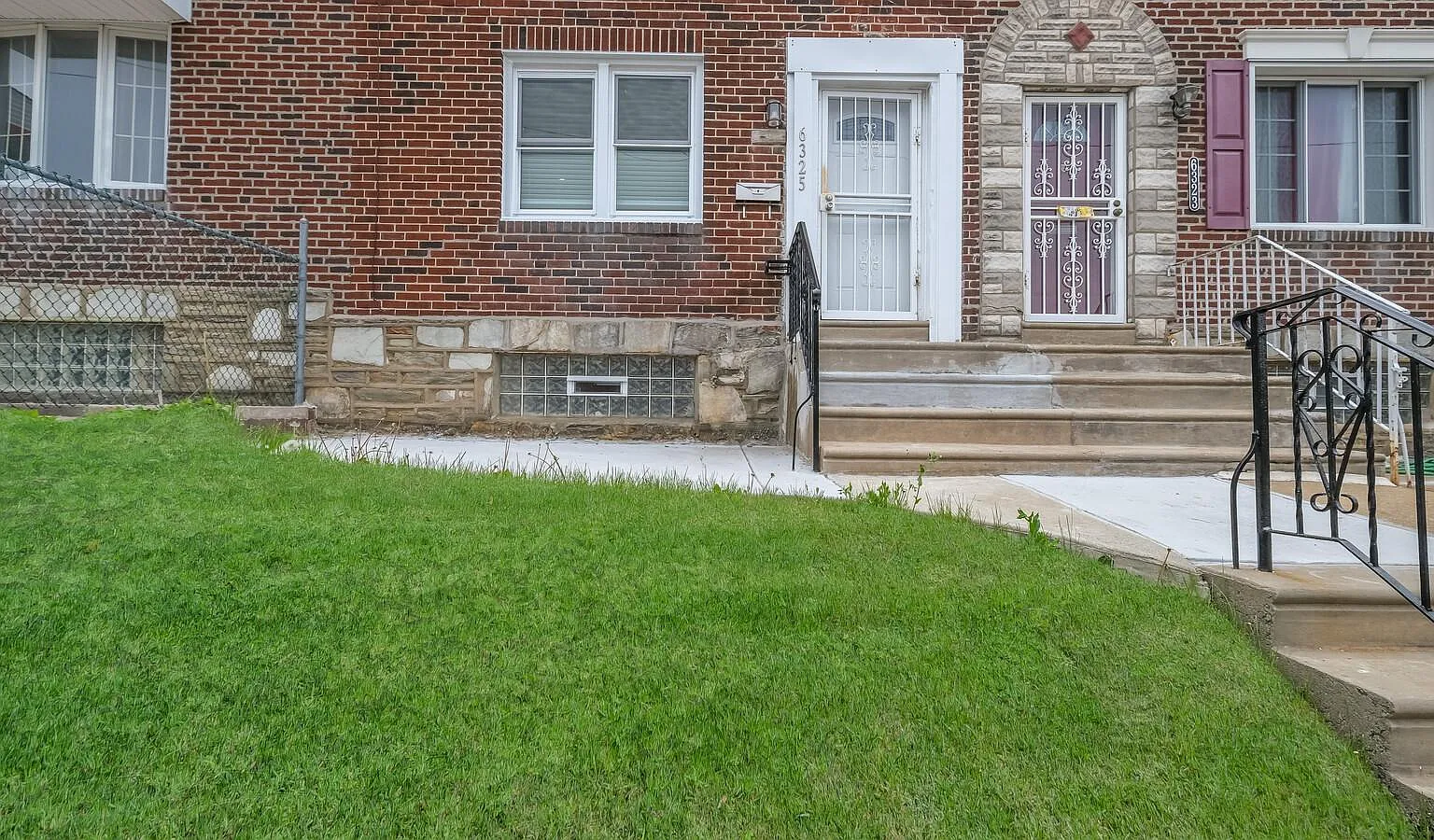 6325 Oakland St — Photo 4