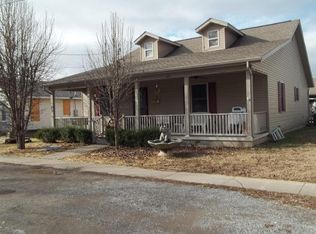 771 Rogers Rd, West Frankfort, IL 62896