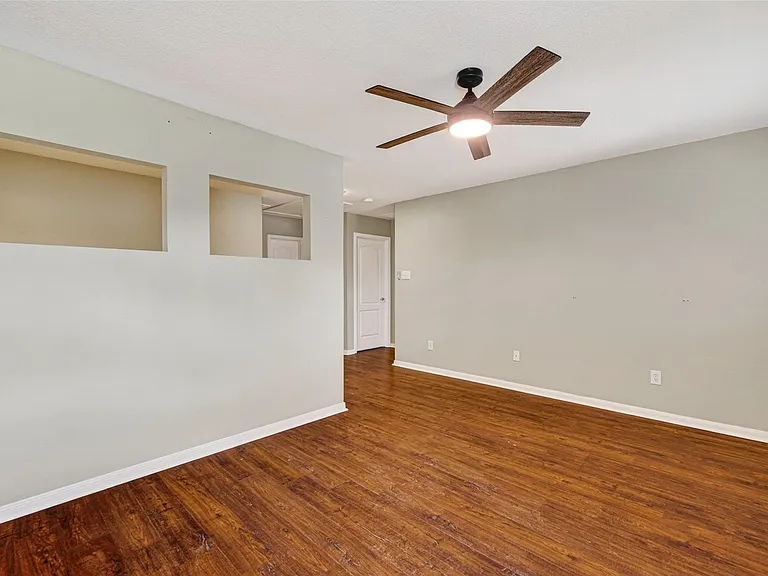 3934 Brook Garden Ln — Photo 17