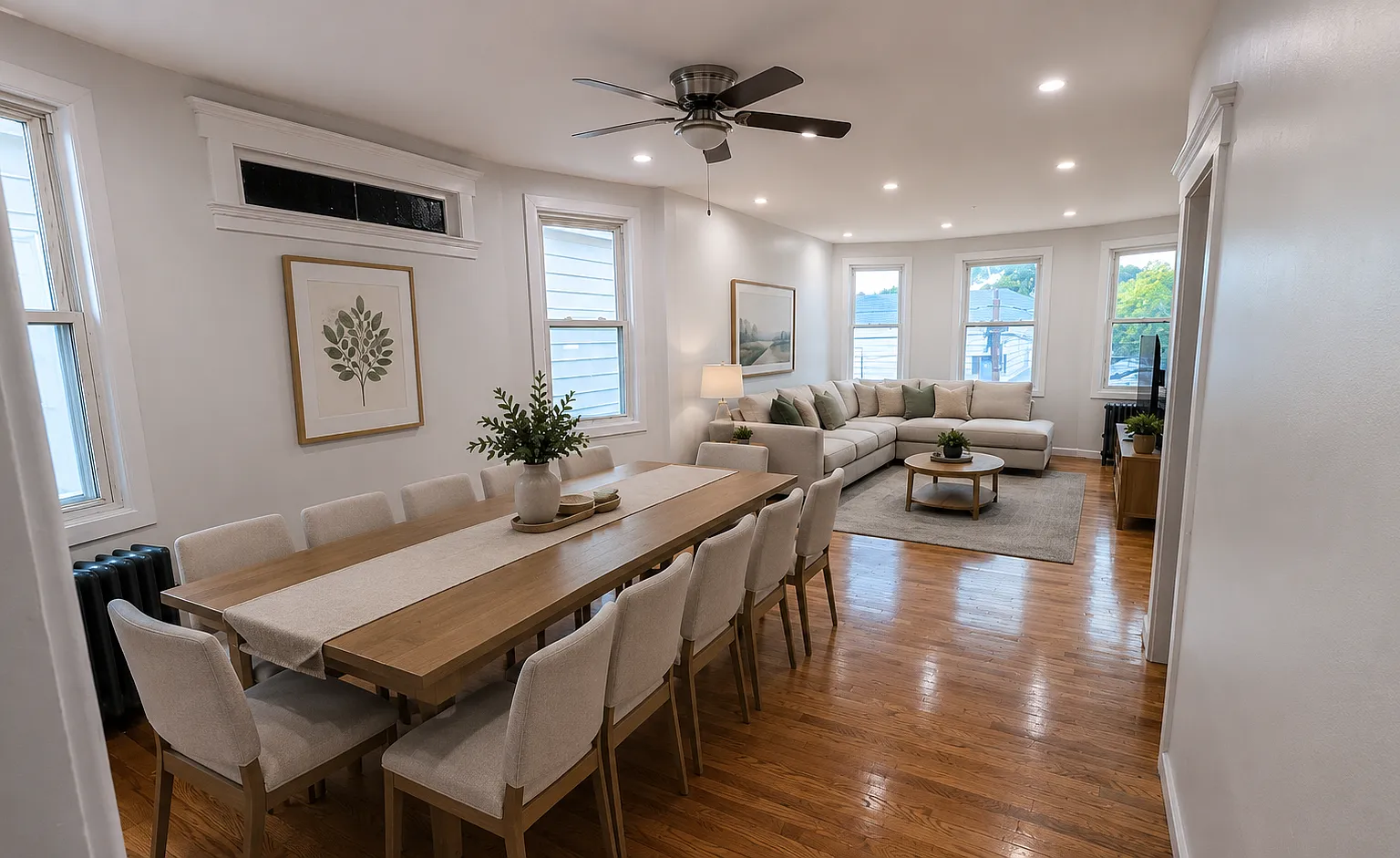 352 Jackson St — Photo 1