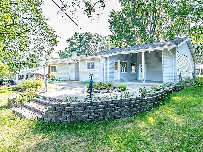 814 Fernview Dr — Photo 44