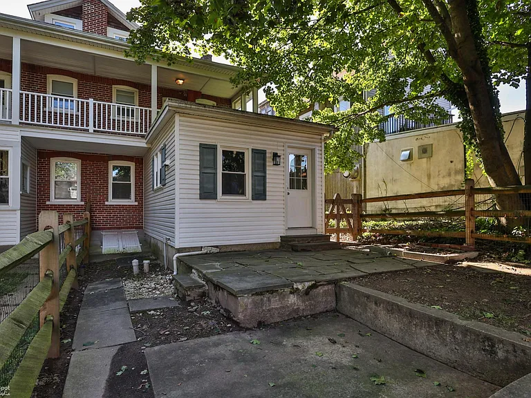 38 S Main St — Photo 27