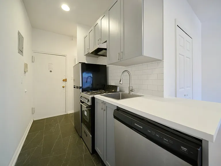 317 W 74th St #4B — Photo 5