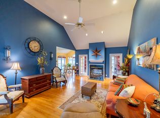 3005 Indian Lake Dr, Louisville, KY 40241