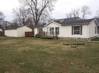 1523 6th Ave, Terre Haute, IN 47807