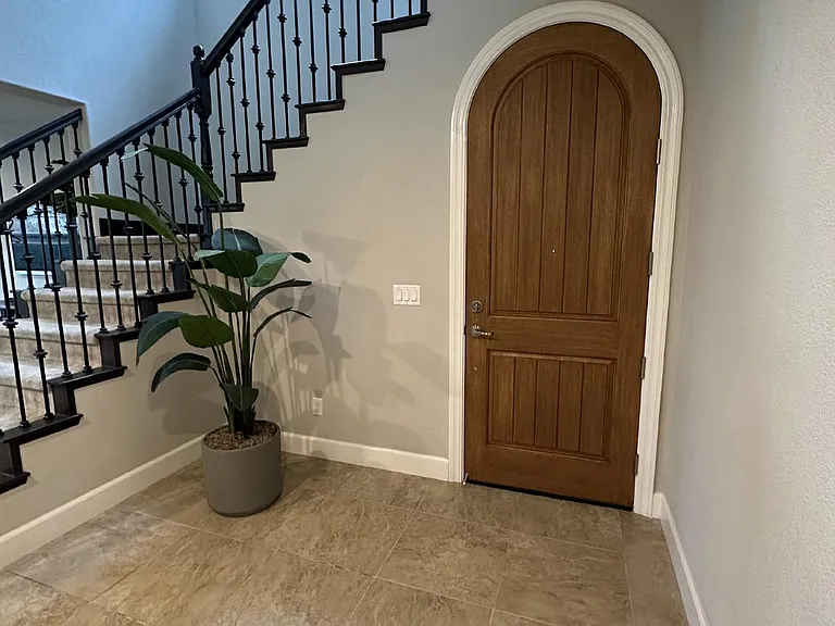 5049 Verona Dr — Photo 5