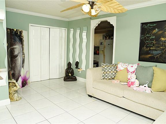 3rd image of 6420 Golden Dr