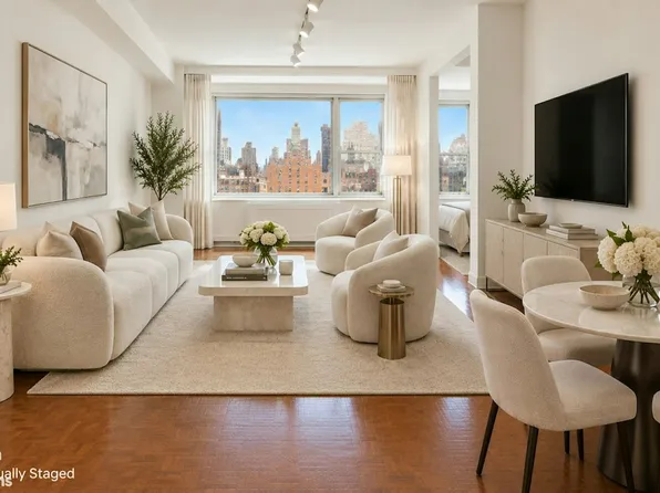 444 East 75th Street image 1 of 11
