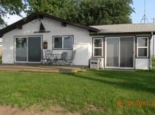424 W Lake Dr, Lake Norden, SD 57248