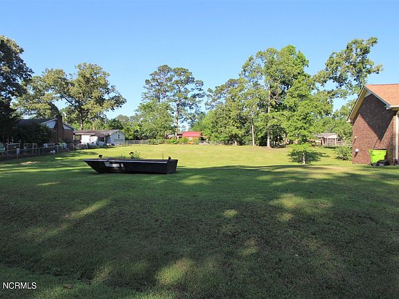 4th image of 103 Sunny Dr