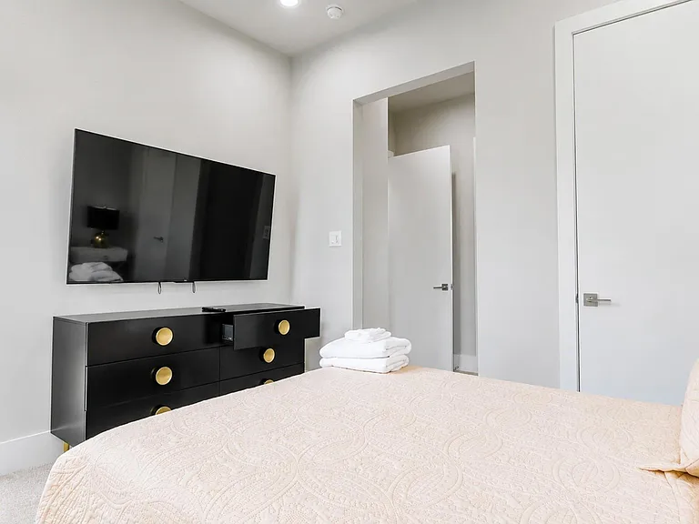 3511 Hutchins St — Photo 20