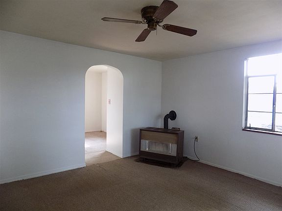 4th image of 1813 Fieldhouse Ave