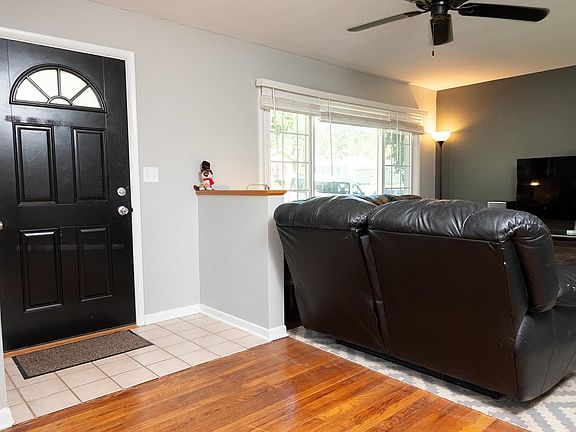 5th image of 405 Glendale Ave