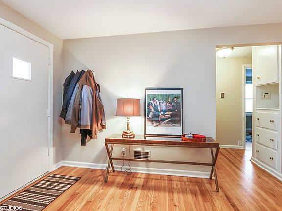 4th image of 4612 W 61st Terrace