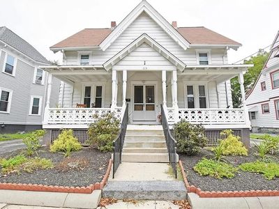 223 Armington St, Cranston, RI, 02905