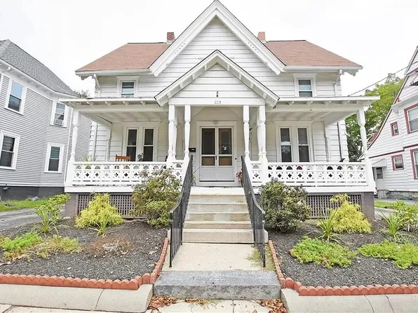 223 Armington St, Cranston, RI 02905