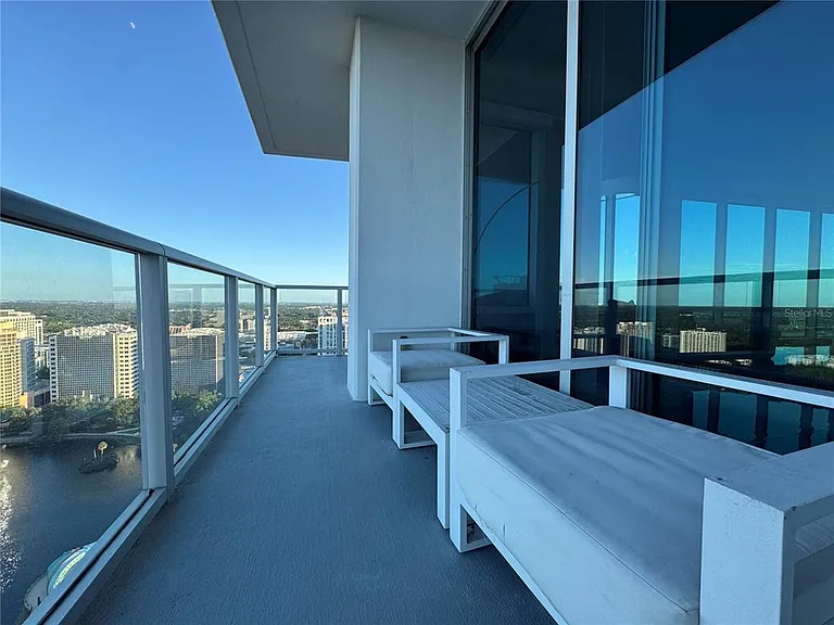 150 E Robinson St #29B — Photo 23