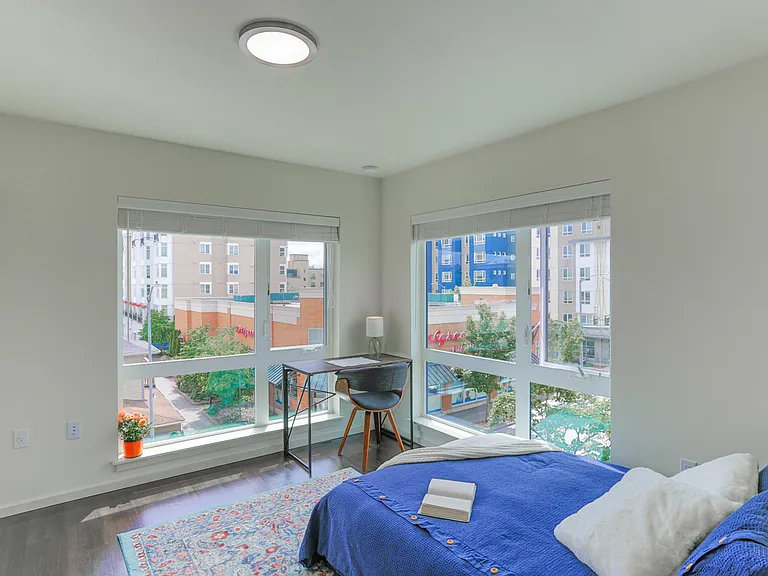 5001 Brooklyn Ave NE — Photo 31