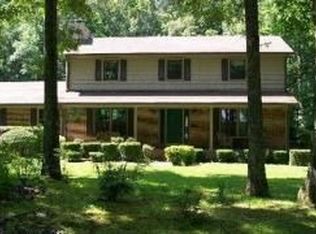 106 Regwood Dr, Tullahoma, TN 37388