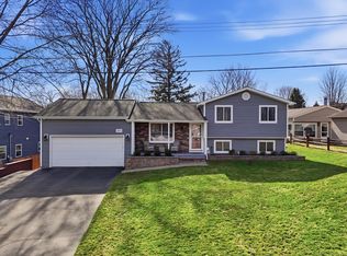 283 Shamrock Hl, Novi, MI 48377