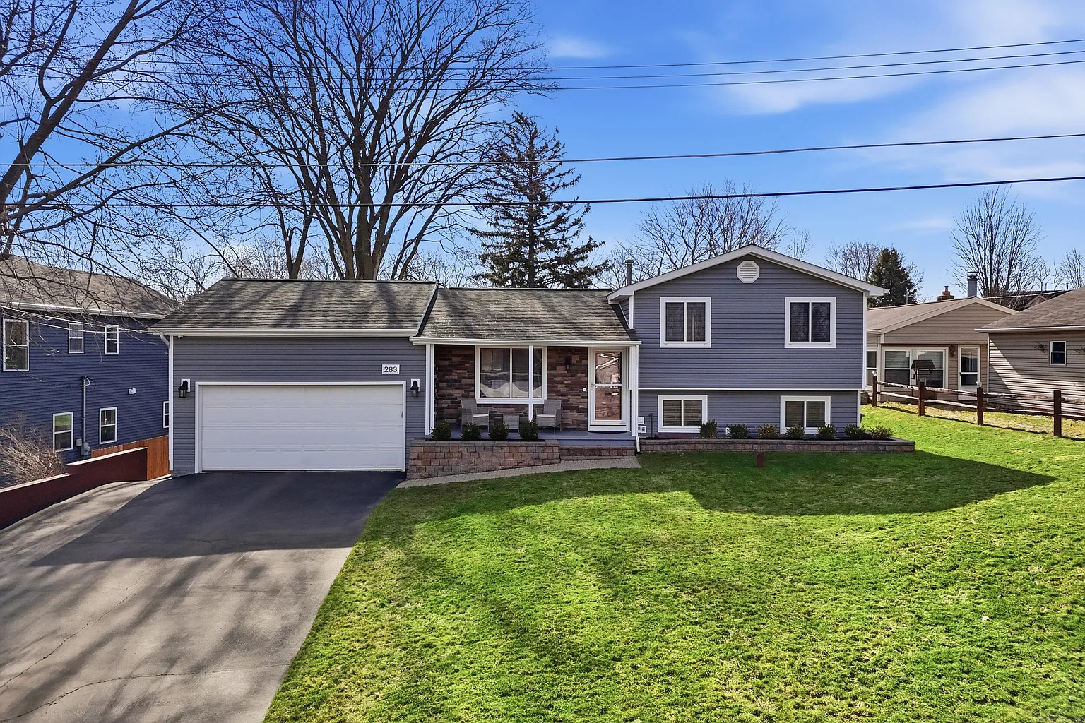 283 Shamrock Hl photo 1