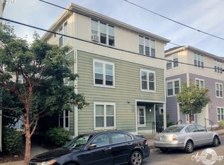 11919 SE Ash St #14, Portland, OR 97216