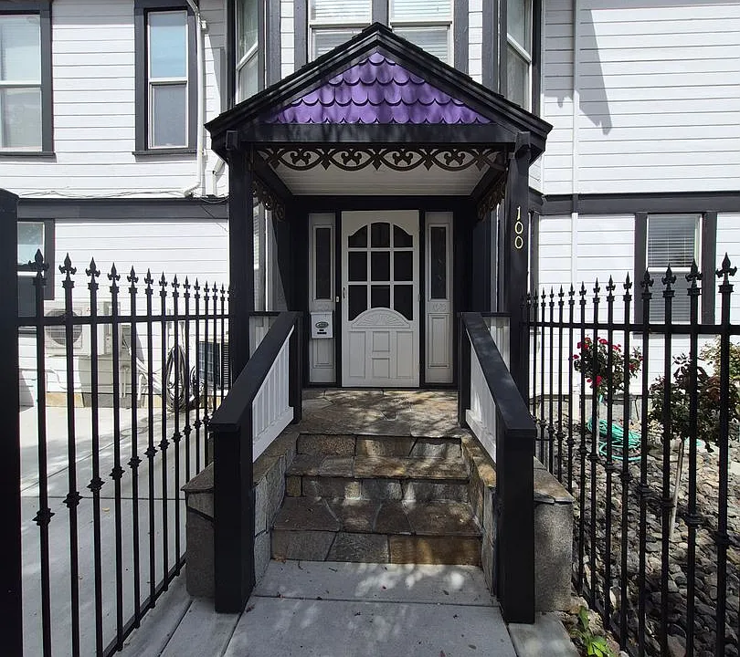 532 West St