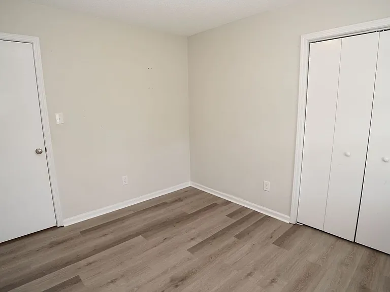 116 Howell Dr — Photo 20